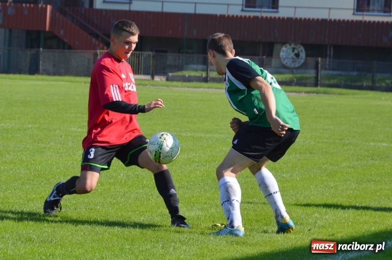 Zdjęcie w galerii na portalu naszraciborz.pl: Wicher zdmuchnął rezerwy pszowskiego Górnika  wiadomości z regionu