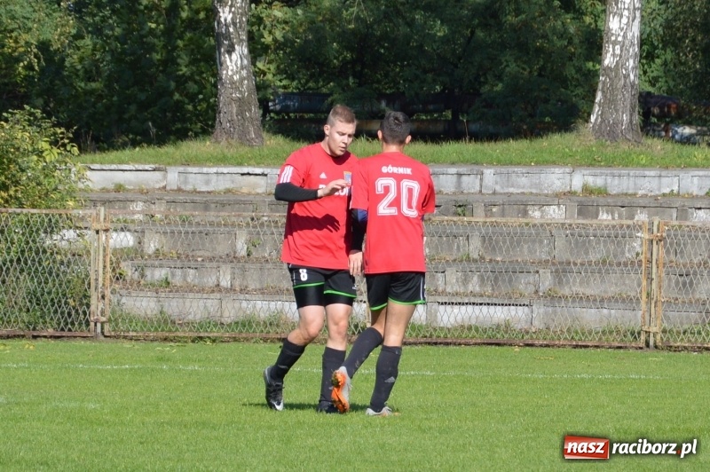 Zdjęcie w galerii na portalu naszraciborz.pl: Wicher zdmuchnął rezerwy pszowskiego Górnika  wiadomości z regionu