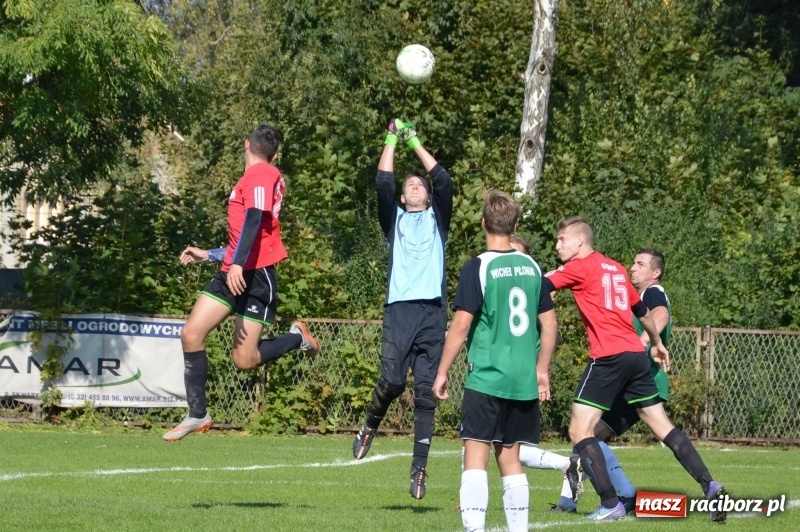 Zdjęcie w galerii na portalu naszraciborz.pl: Wicher zdmuchnął rezerwy pszowskiego Górnika  wiadomości z regionu