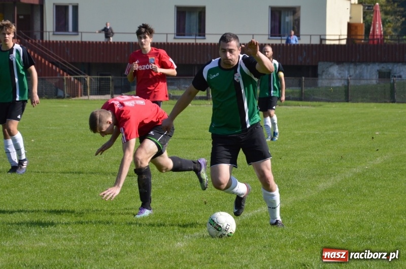 Zdjęcie w galerii na portalu naszraciborz.pl: Wicher zdmuchnął rezerwy pszowskiego Górnika  wiadomości z regionu