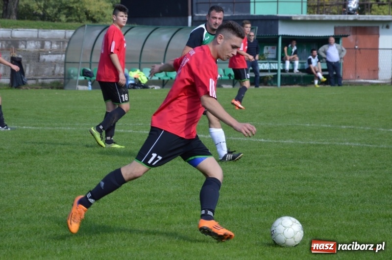 Zdjęcie w galerii na portalu naszraciborz.pl: Wicher zdmuchnął rezerwy pszowskiego Górnika  wiadomości z regionu