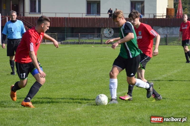 Zdjęcie w galerii na portalu naszraciborz.pl: Wicher zdmuchnął rezerwy pszowskiego Górnika  wiadomości z regionu