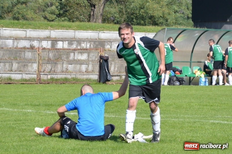 Zdjęcie w galerii na portalu naszraciborz.pl: Wicher zdmuchnął rezerwy pszowskiego Górnika  wiadomości z regionu
