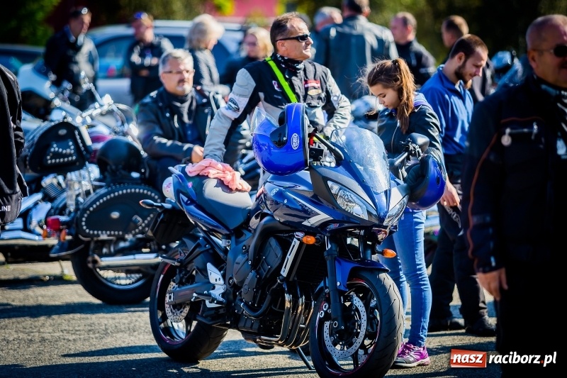 Zdjęcie w galerii na portalu naszraciborz.pl: Kilkuset motocyklistów na nieszporach dziękczynnych w Rudniku wiadomości z regionu