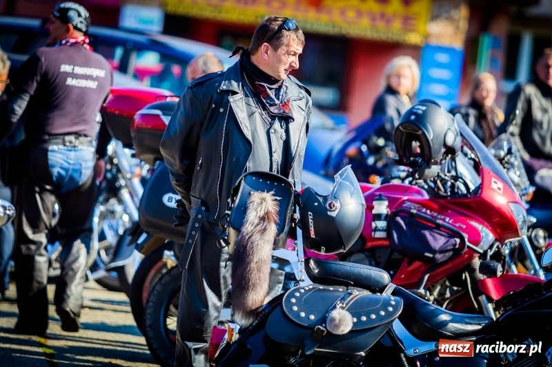 Zdjęcie w galerii na portalu naszraciborz.pl: Kilkuset motocyklistów na nieszporach dziękczynnych w Rudniku wiadomości z regionu