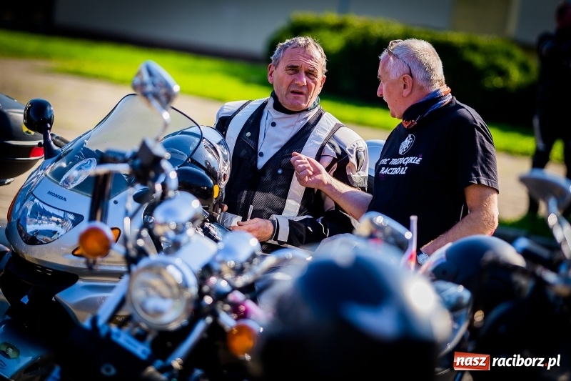 Zdjęcie w galerii na portalu naszraciborz.pl: Kilkuset motocyklistów na nieszporach dziękczynnych w Rudniku wiadomości z regionu