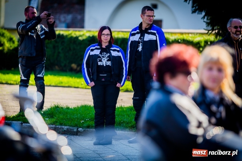 Zdjęcie w galerii na portalu naszraciborz.pl: Kilkuset motocyklistów na nieszporach dziękczynnych w Rudniku wiadomości z regionu