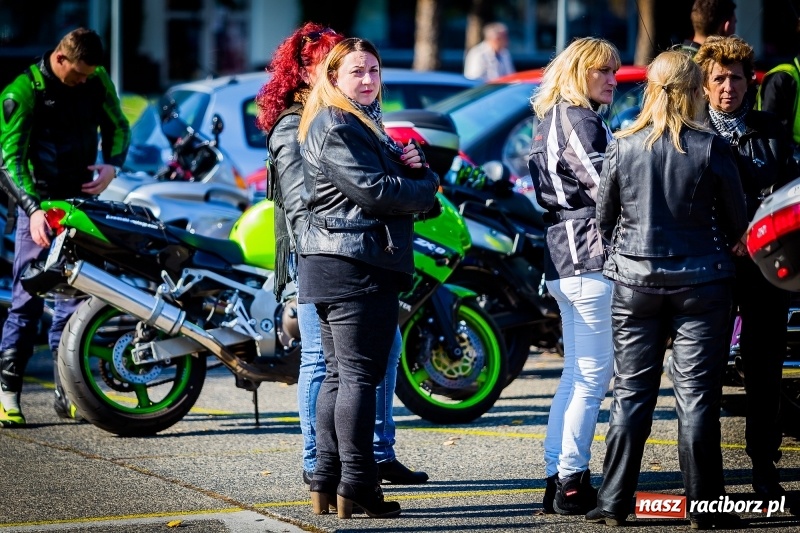 Zdjęcie w galerii na portalu naszraciborz.pl: Kilkuset motocyklistów na nieszporach dziękczynnych w Rudniku wiadomości z regionu