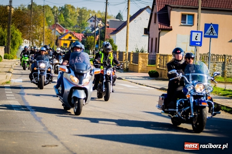 Zdjęcie w galerii na portalu naszraciborz.pl: Kilkuset motocyklistów na nieszporach dziękczynnych w Rudniku wiadomości z regionu