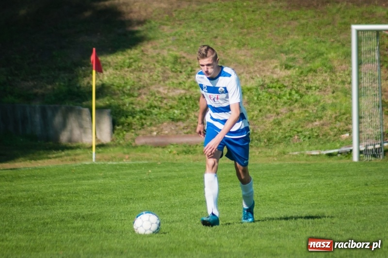Zdjęcie w galerii na portalu naszraciborz.pl: Pewne zwycięstwo juniorów Unii z Górnikiem Radlin wiadomości z regionu