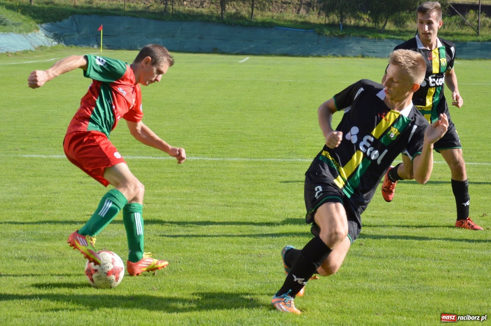 Zdjęcie w galerii na portalu naszraciborz.pl: Niespodzianka w Turzy Śląskiej. Rudzki Buk z kompletem punktów wiadomości z regionu