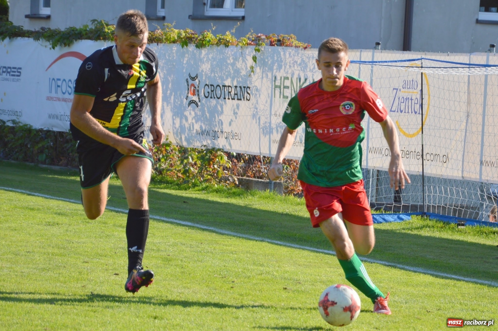 Zdjęcie w galerii na portalu naszraciborz.pl: Niespodzianka w Turzy Śląskiej. Rudzki Buk z kompletem punktów wiadomości z regionu