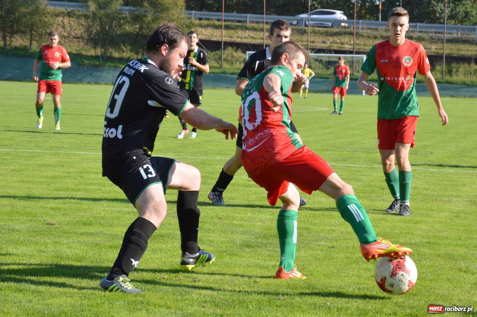 Zdjęcie w galerii na portalu naszraciborz.pl: Niespodzianka w Turzy Śląskiej. Rudzki Buk z kompletem punktów wiadomości z regionu