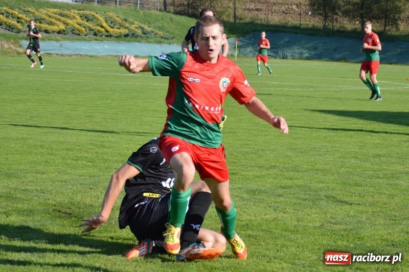 Zdjęcie w galerii na portalu naszraciborz.pl: Niespodzianka w Turzy Śląskiej. Rudzki Buk z kompletem punktów wiadomości z regionu