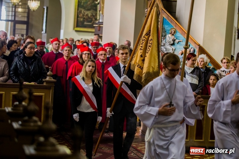 Zdjęcie w galerii na portalu naszraciborz.pl: Uroczysta Msza Święta w intencji Państwowej Wyższej Szkoły Zawodowej w Raciborzu wiadomości z regionu