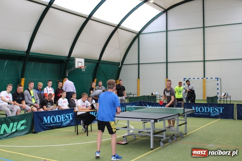 Zdjęcie w galerii na portalu naszraciborz.pl: III Turniej Tenisa Stołowego o Puchar Starosty Raciborskiego  wiadomości z regionu