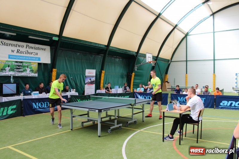 Zdjęcie w galerii na portalu naszraciborz.pl: III Turniej Tenisa Stołowego o Puchar Starosty Raciborskiego  wiadomości z regionu