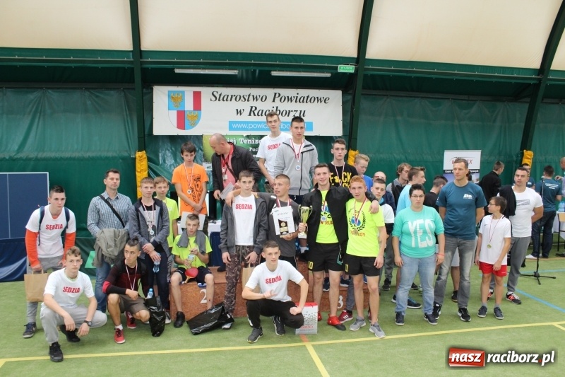 Zdjęcie w galerii na portalu naszraciborz.pl: III Turniej Tenisa Stołowego o Puchar Starosty Raciborskiego  wiadomości z regionu