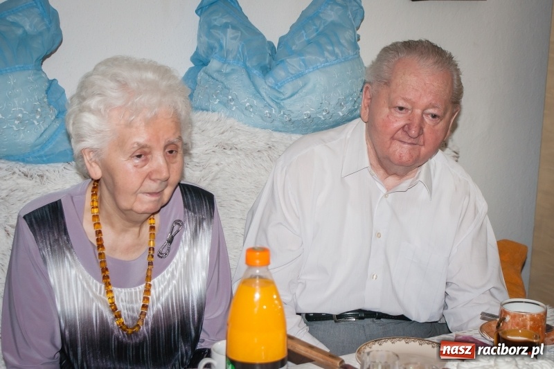 Zdjęcie w galerii na portalu naszraciborz.pl: Zgoda receptą na długoletni związek. Diamentowe gody Państwa Langnerów wiadomości z regionu