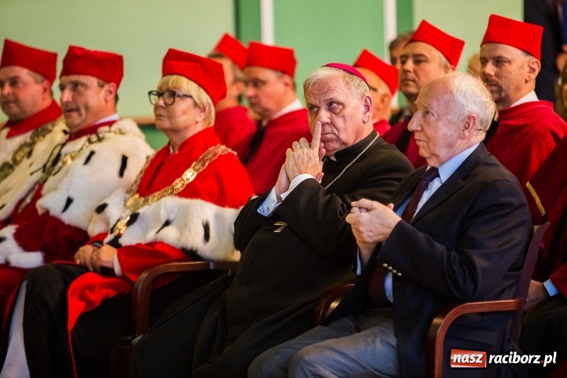 Zdjęcie w galerii na portalu naszraciborz.pl: Uroczysta inauguracja nowego roku akademickiego w PWSZ w Raciborzu  wiadomości z regionu