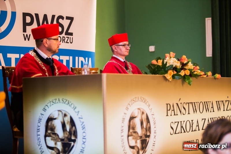 Zdjęcie w galerii na portalu naszraciborz.pl: Uroczysta inauguracja nowego roku akademickiego w PWSZ w Raciborzu  wiadomości z regionu