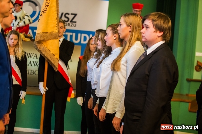 Zdjęcie w galerii na portalu naszraciborz.pl: Uroczysta inauguracja nowego roku akademickiego w PWSZ w Raciborzu  wiadomości z regionu