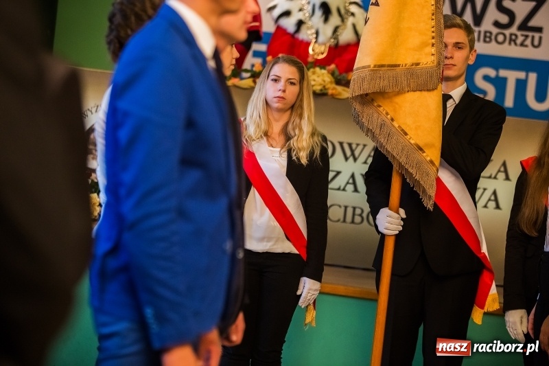 Zdjęcie w galerii na portalu naszraciborz.pl: Uroczysta inauguracja nowego roku akademickiego w PWSZ w Raciborzu  wiadomości z regionu