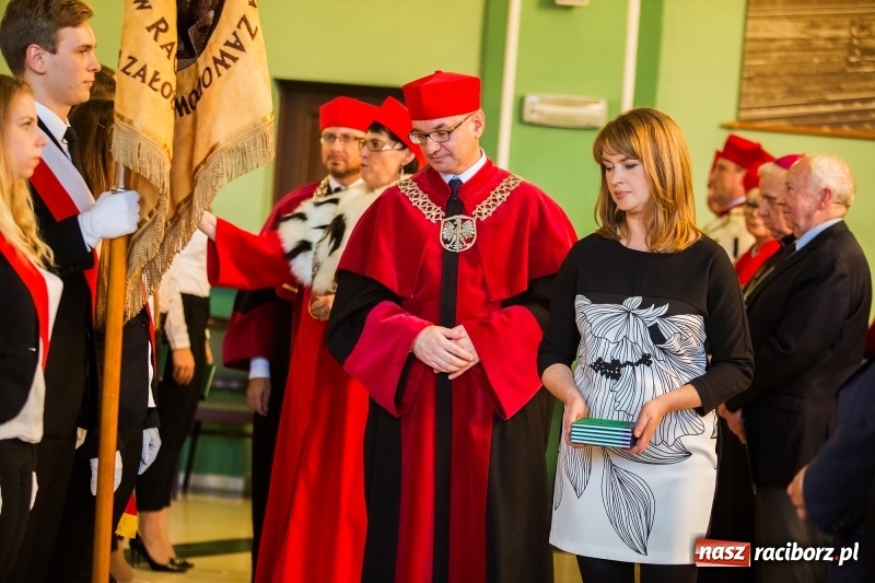 Zdjęcie w galerii na portalu naszraciborz.pl: Uroczysta inauguracja nowego roku akademickiego w PWSZ w Raciborzu  wiadomości z regionu