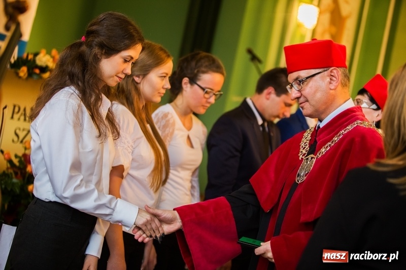 Zdjęcie w galerii na portalu naszraciborz.pl: Uroczysta inauguracja nowego roku akademickiego w PWSZ w Raciborzu  wiadomości z regionu