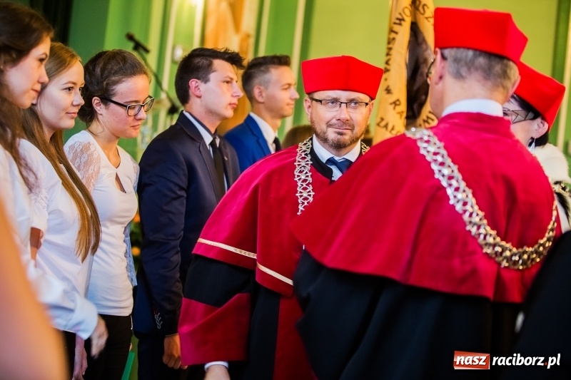 Zdjęcie w galerii na portalu naszraciborz.pl: Uroczysta inauguracja nowego roku akademickiego w PWSZ w Raciborzu  wiadomości z regionu