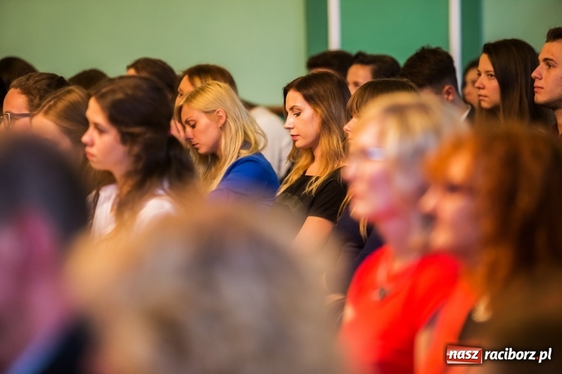 Zdjęcie w galerii na portalu naszraciborz.pl: Uroczysta inauguracja nowego roku akademickiego w PWSZ w Raciborzu  wiadomości z regionu