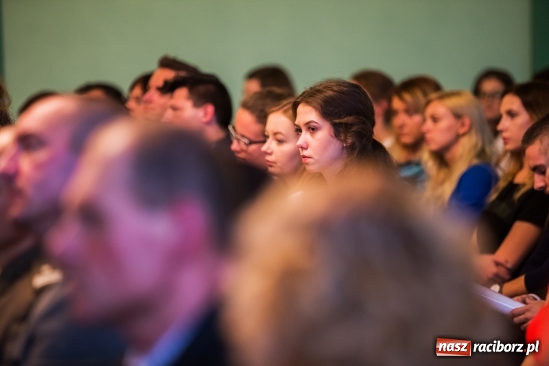 Zdjęcie w galerii na portalu naszraciborz.pl: Uroczysta inauguracja nowego roku akademickiego w PWSZ w Raciborzu  wiadomości z regionu