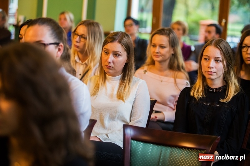 Zdjęcie w galerii na portalu naszraciborz.pl: Uroczysta inauguracja nowego roku akademickiego w PWSZ w Raciborzu  wiadomości z regionu