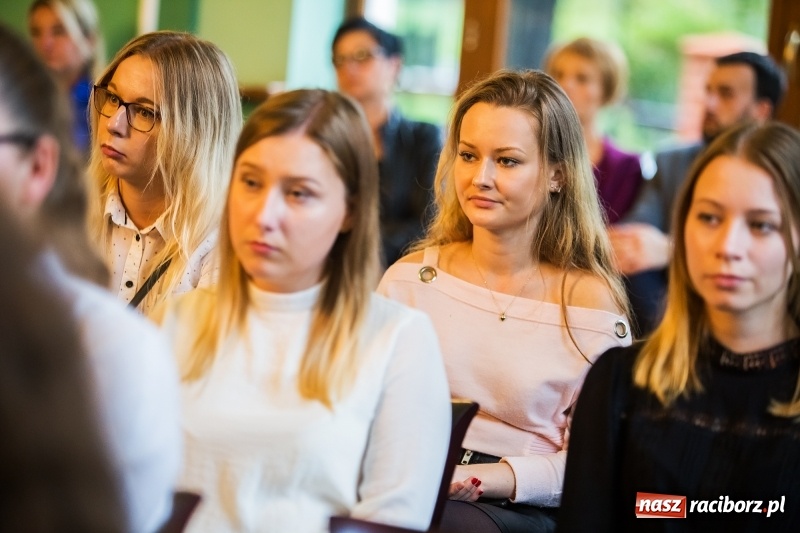 Zdjęcie w galerii na portalu naszraciborz.pl: Uroczysta inauguracja nowego roku akademickiego w PWSZ w Raciborzu  wiadomości z regionu