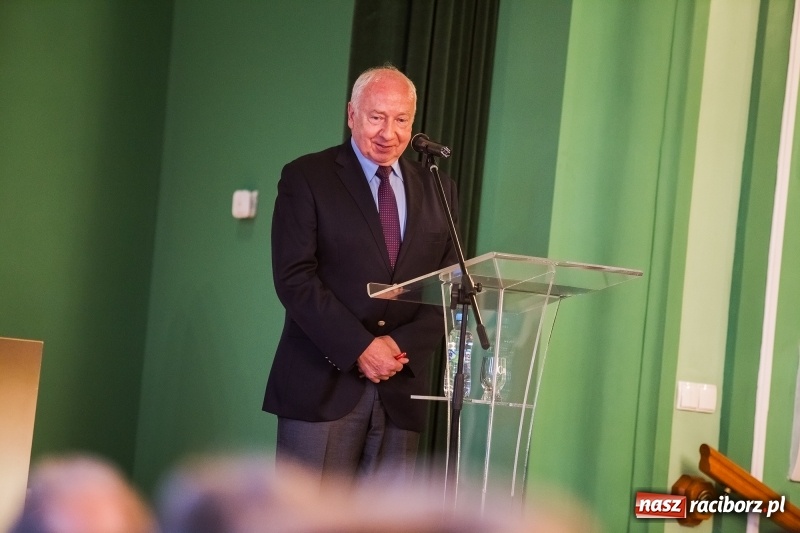 Zdjęcie w galerii na portalu naszraciborz.pl: Uroczysta inauguracja nowego roku akademickiego w PWSZ w Raciborzu  wiadomości z regionu