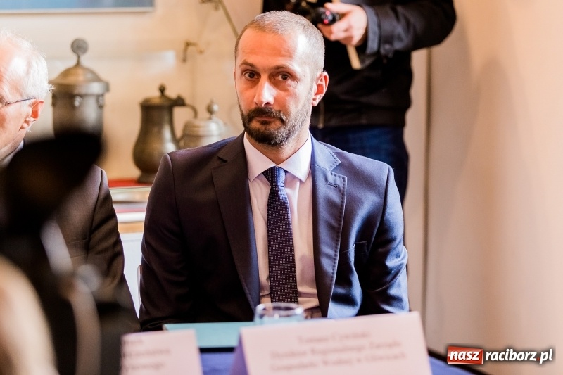 Zdjęcie w galerii na portalu naszraciborz.pl: Konferencja poświęcona powodzi tysiąclecia z udziałem wojewody śląskiego wiadomości z regionu