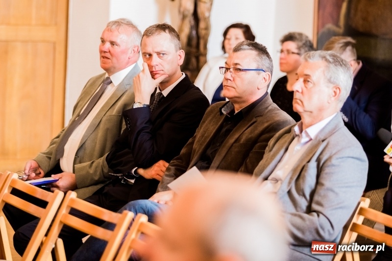 Zdjęcie w galerii na portalu naszraciborz.pl: Konferencja poświęcona powodzi tysiąclecia z udziałem wojewody śląskiego wiadomości z regionu