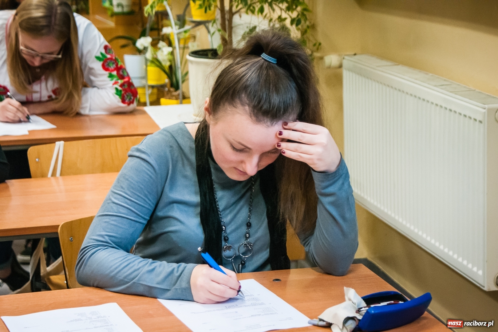 Zdjęcie w galerii na portalu naszraciborz.pl: Uczniowie II LO rywalizowali o tytuł poligloty wiadomości z regionu