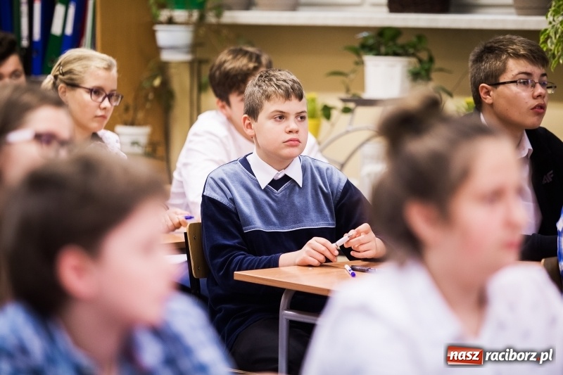 Zdjęcie w galerii na portalu naszraciborz.pl: Języki obce nie są mi obce. V Powiatowy Konkurs Językowy dla uczniów szkoły podstawowej i gimnazjum wiadomości z regionu