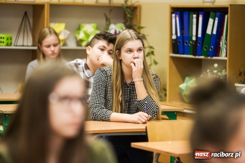 Zdjęcie w galerii na portalu naszraciborz.pl: Języki obce nie są mi obce. V Powiatowy Konkurs Językowy dla uczniów szkoły podstawowej i gimnazjum wiadomości z regionu