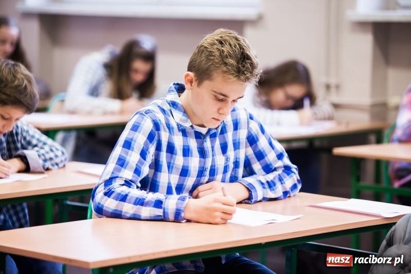 Zdjęcie w galerii na portalu naszraciborz.pl: Języki obce nie są mi obce. V Powiatowy Konkurs Językowy dla uczniów szkoły podstawowej i gimnazjum wiadomości z regionu