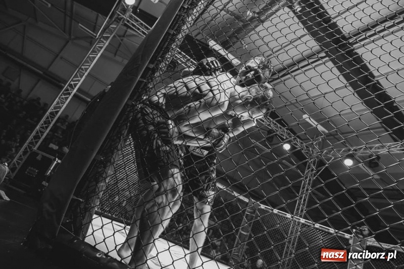 Zdjęcie w galerii na portalu naszraciborz.pl: Raciborzanie wygrali swoje walki na gali MMA w Bohuminie FOTO i WIDEO wiadomości z regionu