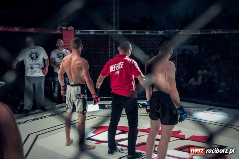 Zdjęcie w galerii na portalu naszraciborz.pl: Raciborzanie wygrali swoje walki na gali MMA w Bohuminie FOTO i WIDEO wiadomości z regionu