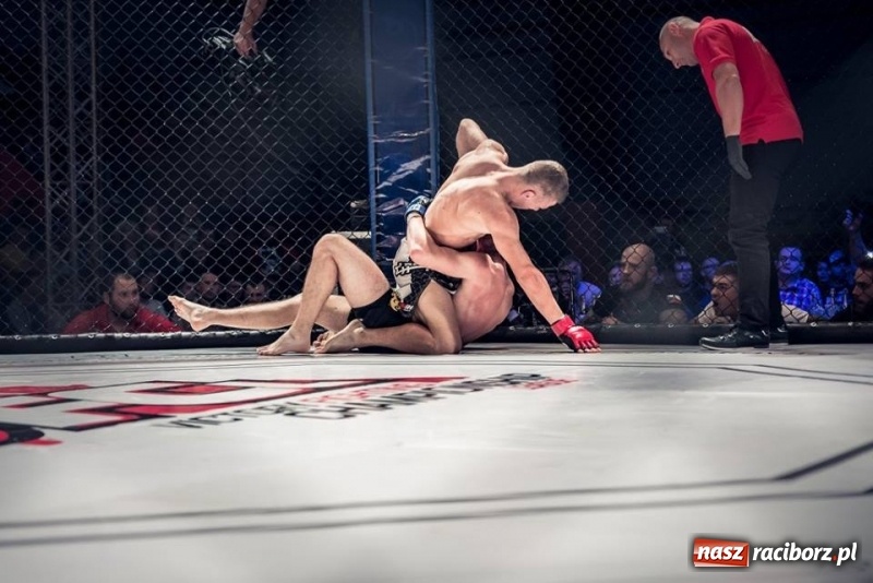 Zdjęcie w galerii na portalu naszraciborz.pl: Raciborzanie wygrali swoje walki na gali MMA w Bohuminie FOTO i WIDEO wiadomości z regionu