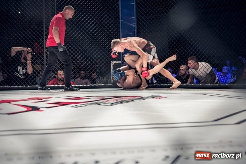 Zdjęcie w galerii na portalu naszraciborz.pl: Raciborzanie wygrali swoje walki na gali MMA w Bohuminie FOTO i WIDEO wiadomości z regionu