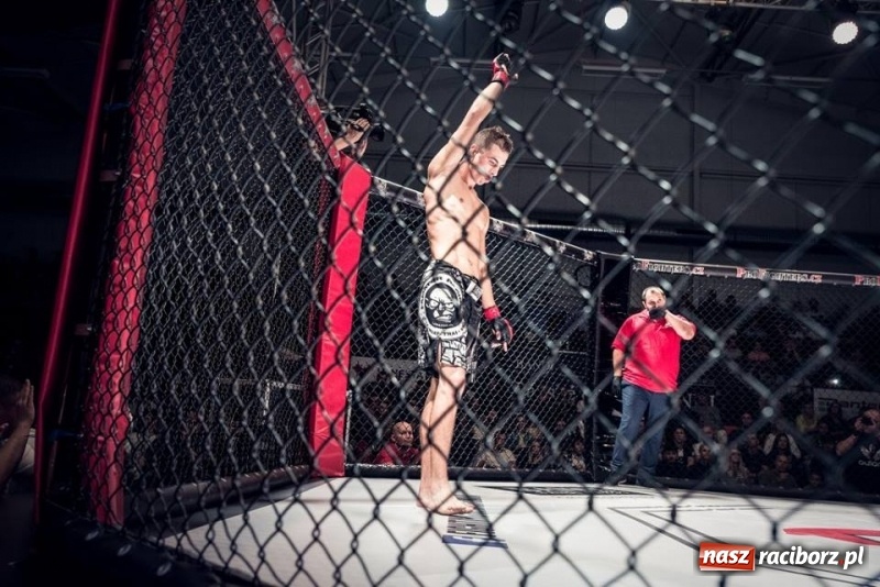 Zdjęcie w galerii na portalu naszraciborz.pl: Raciborzanie wygrali swoje walki na gali MMA w Bohuminie FOTO i WIDEO wiadomości z regionu