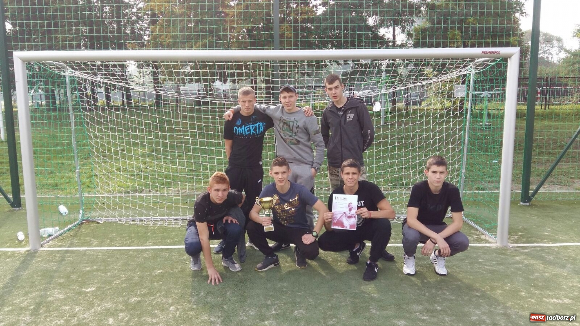 Zdjęcie w galerii na portalu naszraciborz.pl: Turniej piłki nożnej z okazji Dnia Chłopaka w Rudach wiadomości z regionu