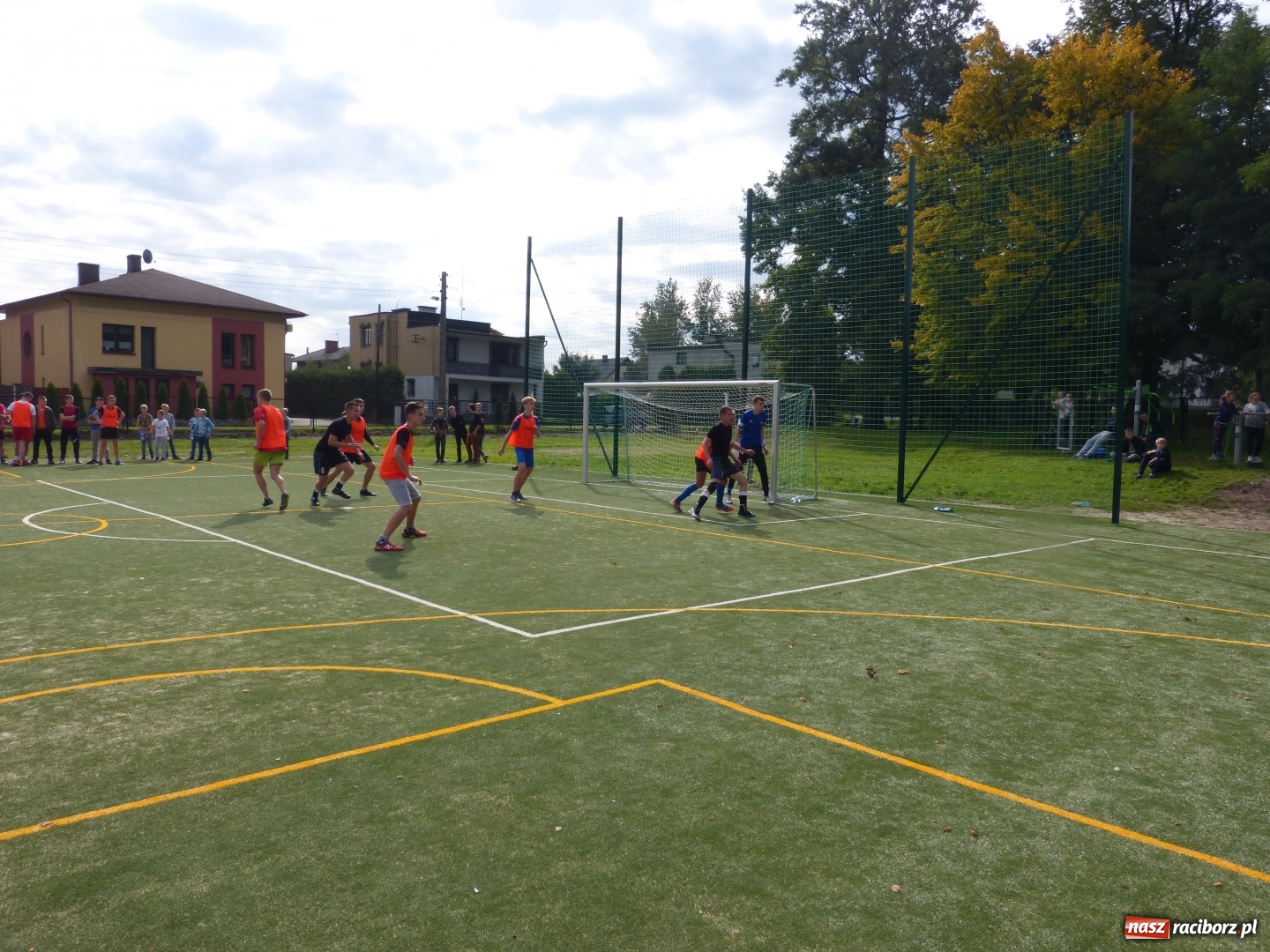 Zdjęcie w galerii na portalu naszraciborz.pl: Turniej piłki nożnej z okazji Dnia Chłopaka w Rudach wiadomości z regionu