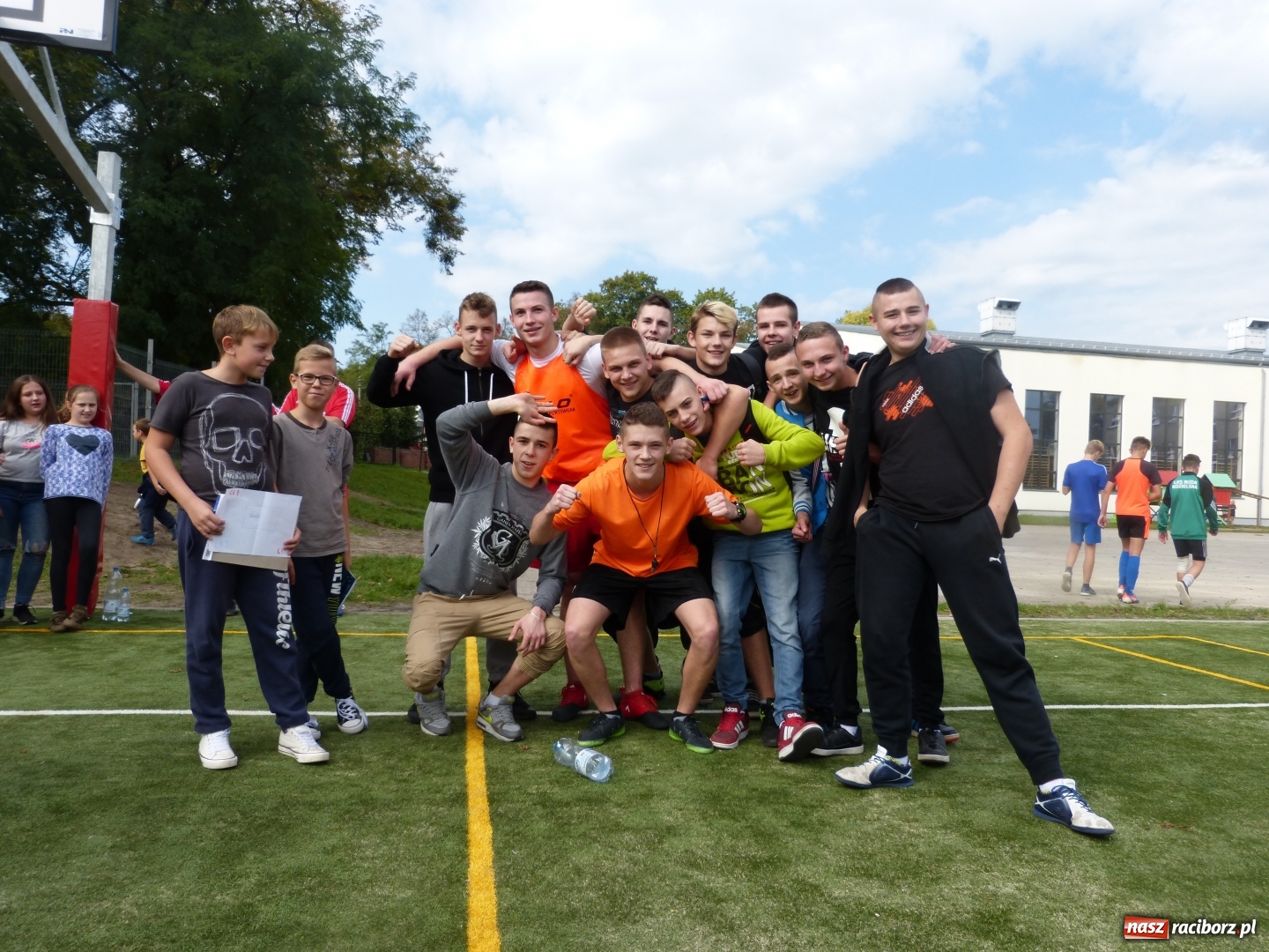 Zdjęcie w galerii na portalu naszraciborz.pl: Turniej piłki nożnej z okazji Dnia Chłopaka w Rudach wiadomości z regionu