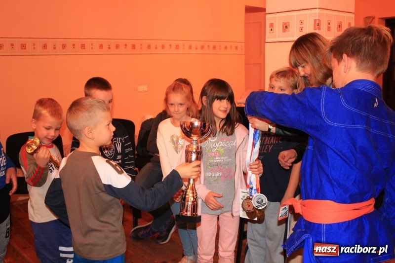 Zdjęcie w galerii na portalu naszraciborz.pl: Łamatorzy odwiedzili dzieci w Łańcach wiadomości z regionu